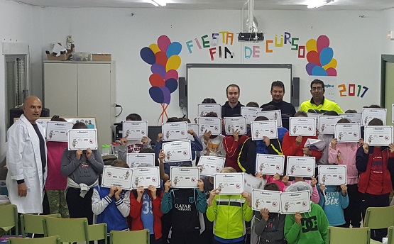 Alumnos de un colegio de Casar de Cáceres participan en el programa educativo de Aquanex, Aqualogía.